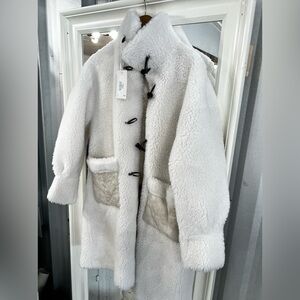 PRIV white teddy coat